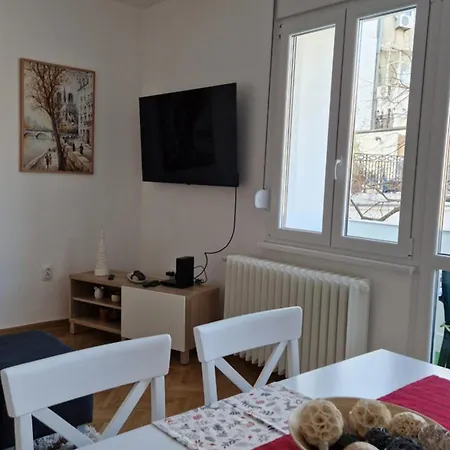 Cashin Apartment